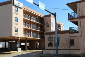 Viewitdoit Sundial Inn Motel Efficiency Featuring Ious Guest Rooms And A Seasonal Pool The Sundial Inn Motel Effiency Is Great Place To Stay While Visiting Virginia Beach